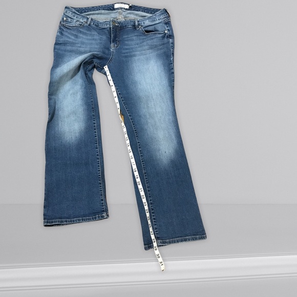 MTorrid relaxed boot cut jeans - Picture 7 of 9